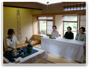 ���m�Â̗l�q